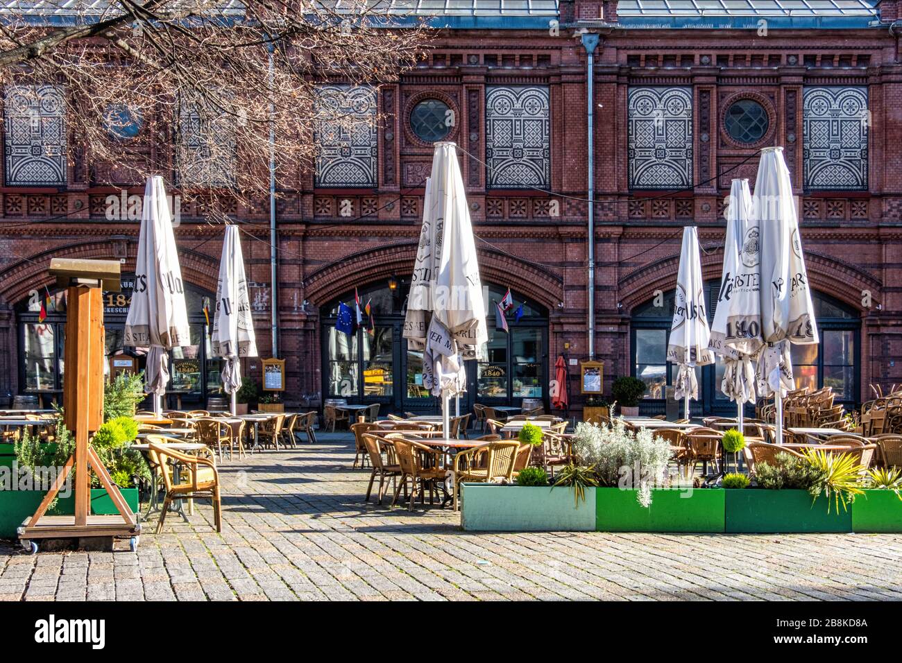 Restaurants, bars and cafes next to the Hackescher Market ralway station closed due to Coronovirus Pandemic, Mitte, Berlin, Germany Stock Photo