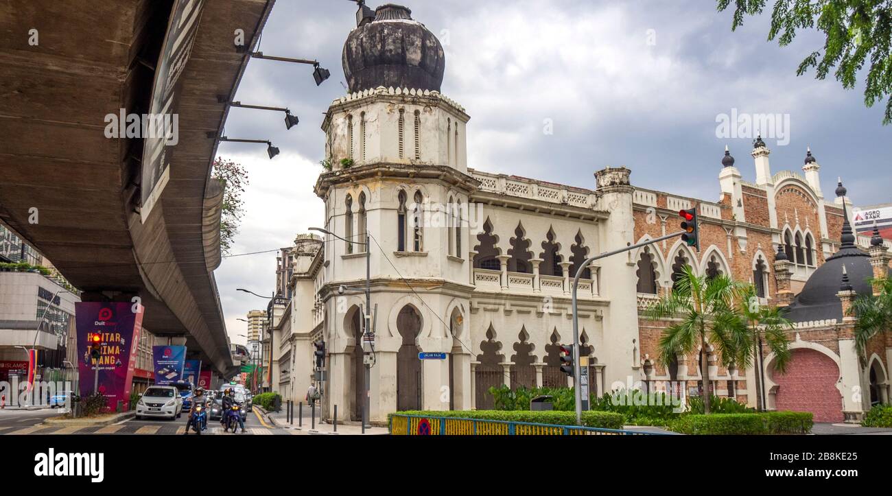 Elevated Light Rail System Rapid Kl Running Along Jalan Tun Perak Street And Old Federated States Of Malay Survey Office In Kuala Lumpur Malaysia Stock Photo Alamy