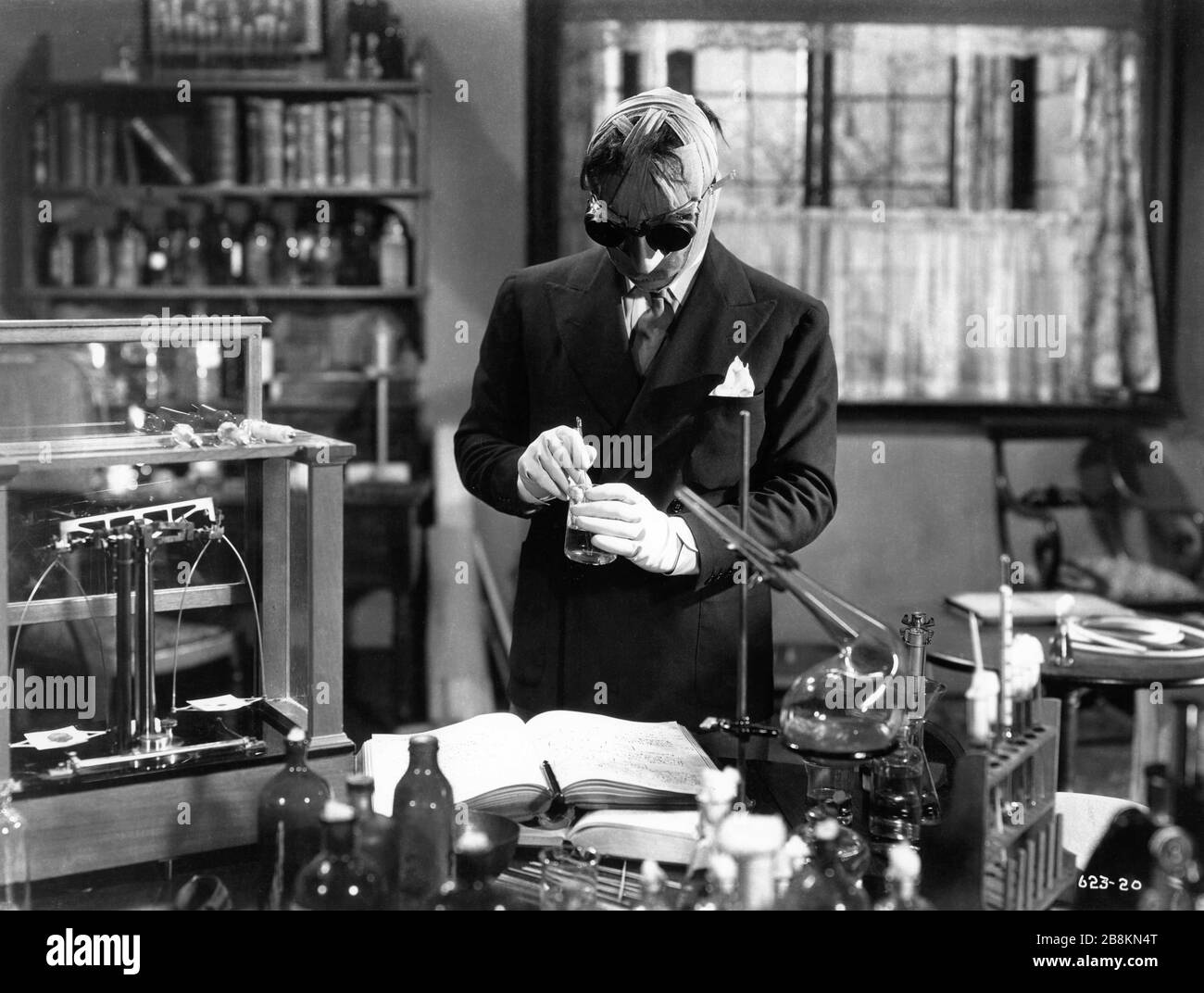 CLAUDE RAINS as Dr. Jack Griffin aka THE INVISIBLE MAN 1933 director JAMES WHALE novel H. G. Wells screenplay R. C. Sherriff Universal Pictures Stock Photo