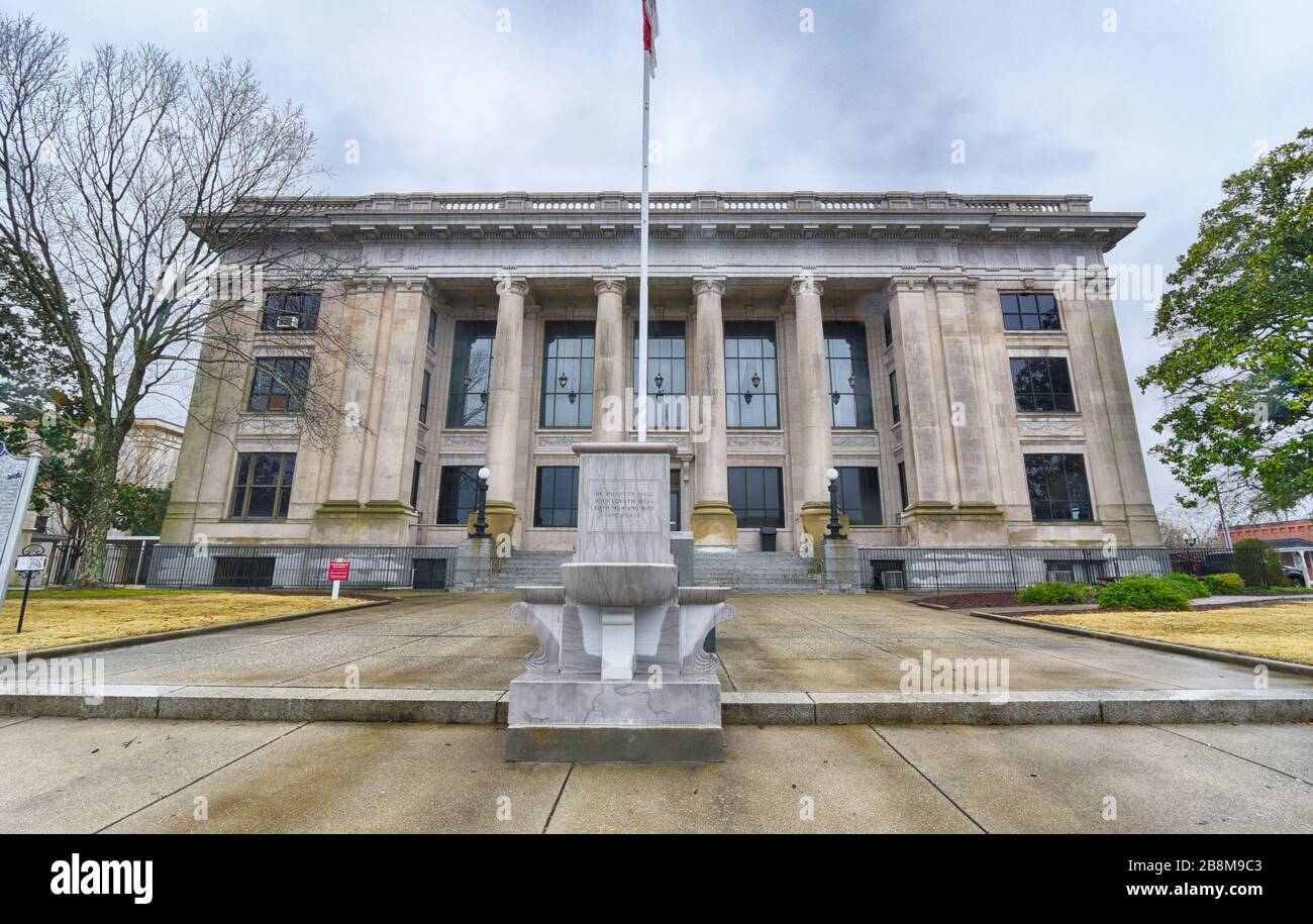 Johnston county court house hi res stock photography and images Alamy Johnston county court house hi res stock photography and images Alamy