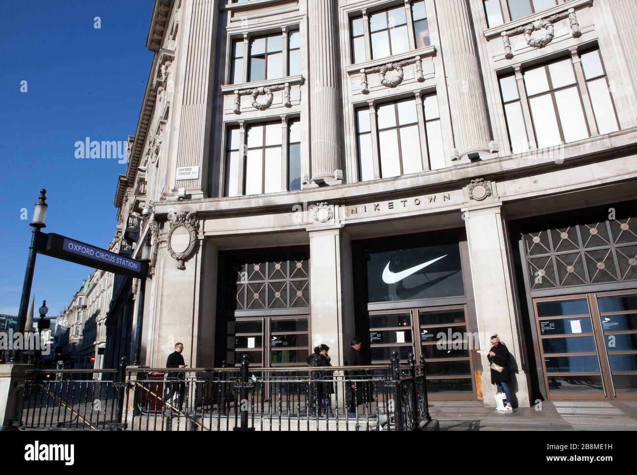 London, UK. 22nd Mar, 2020. Nike and Topshop's flagship stores at Oxford  Circus are now closed to customers. The social distancing advice for  reducing the spread of COVID-19 virus has caused most