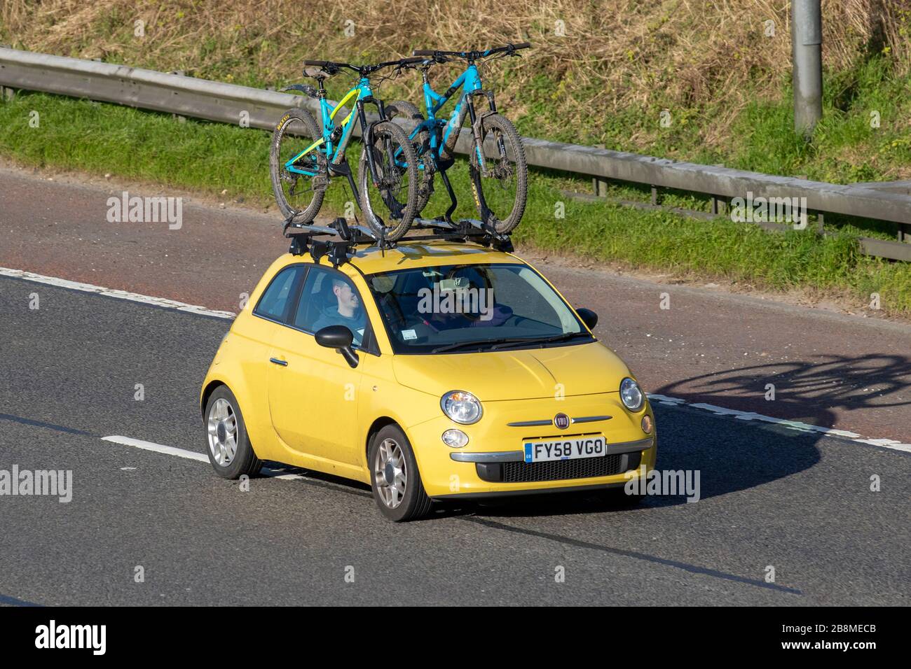 Fiat 500 pop rhd hi-res stock photography and images - Alamy