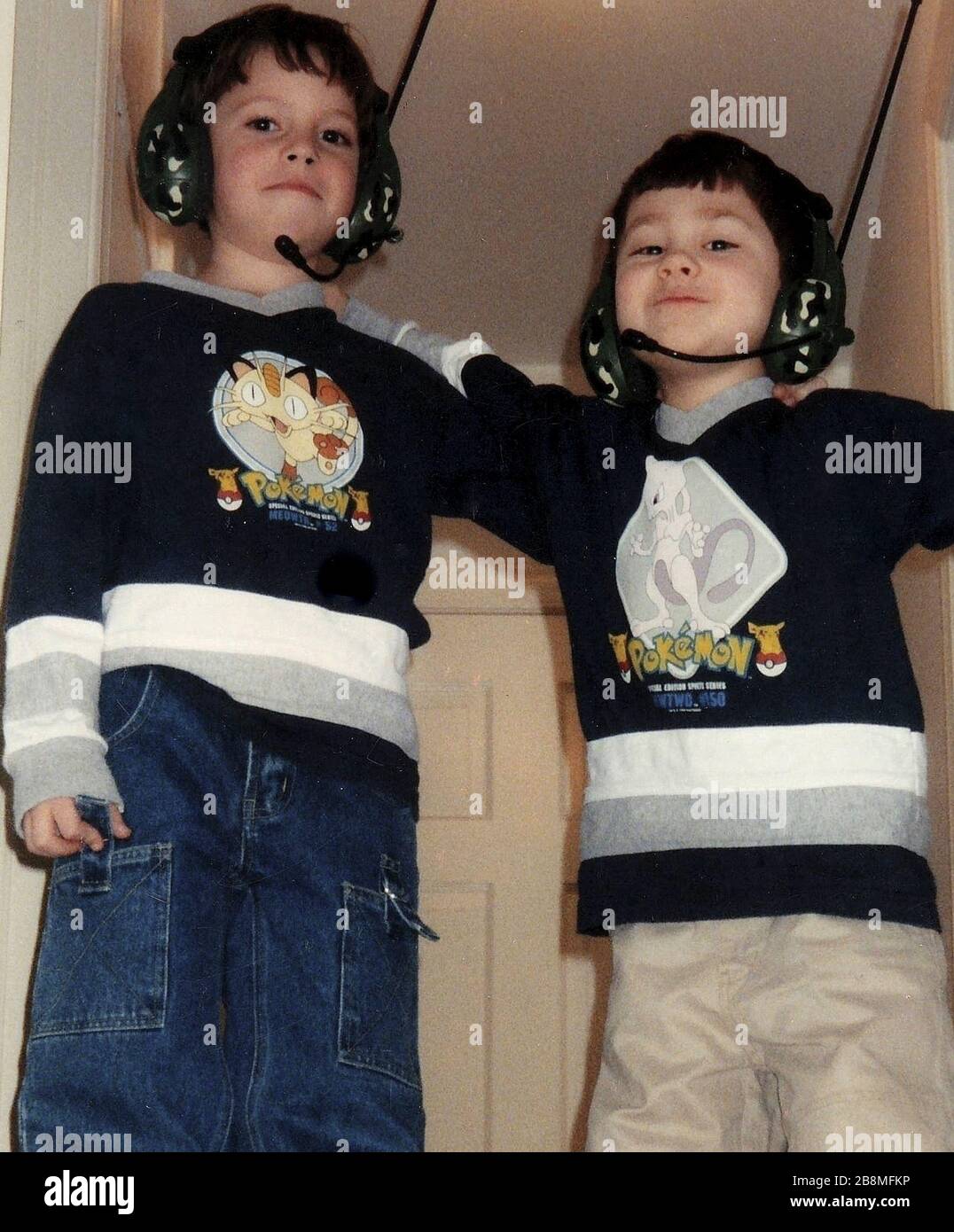 2 boys hi-res stock photography and images - Alamy