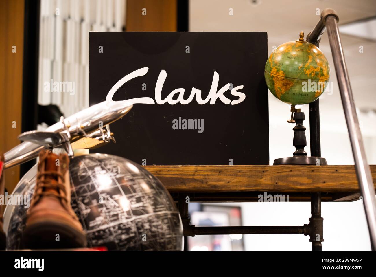 clarks shoe shop new york