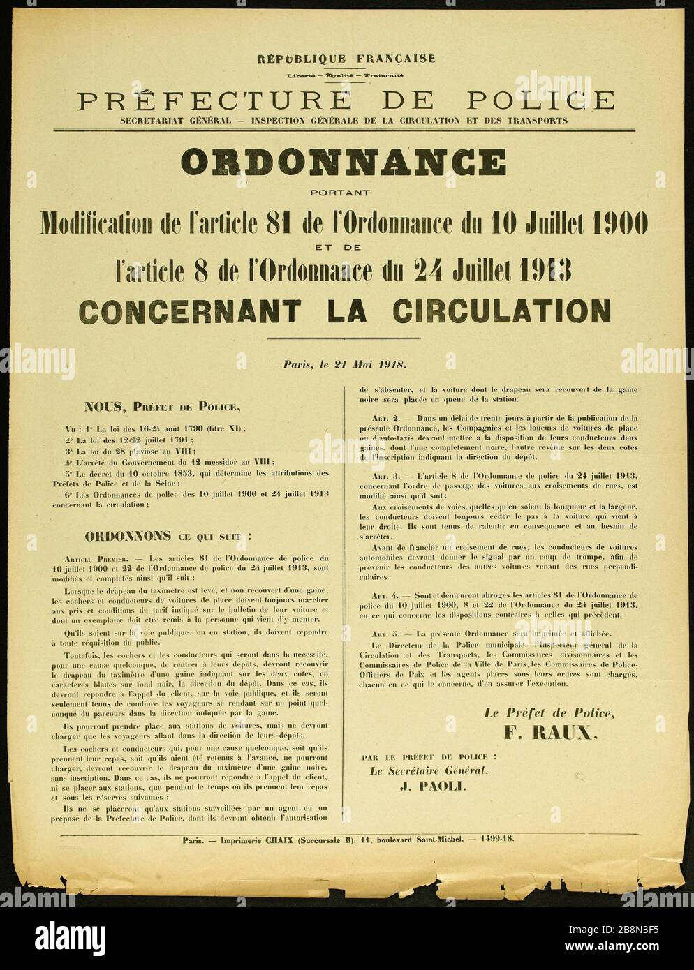 FRENCH REPUBLIC, Freedom - Egalité- Brotherhood prefecture POLICE GENERAL SECRETARIAT. - GENERAL INSPECTION OF TRAFFIC AND TRANSPORTATION, ORDER / Amendment of section 81 of the Ordinance of July 10, 1900 AND Article 8 of the Ordinance of July 24, 1913 REGARDING TRAFFIC Imprimerie Chaix. REPUBLIQUE FRANCAISE, Liberté - Egalité- Fraternité, PREFECTURE DE POLICE, SECRETARIAT GENERAL. - INSPECTION GENERALE DE LA CIRCULATION ET DES TRANSPORTS, ORDONNANCE PORTANT/ Modification de l'article 81 de l'Ordonnance du 10 Juillet 1900 ET DE de l'article 8 de l'Ordonnance du 24 Juillet 1913 CONCERNANT LA CI Stock Photo