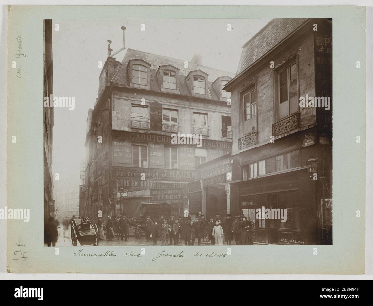 Buildings, 41-43 Greneta street. Paris (II arr.) Immeubles, 41-43 rue Greneta. Paris (IIème arr.), novembre 1905. Union Photographique Française. Paris, musée Carnavalet. Stock Photo