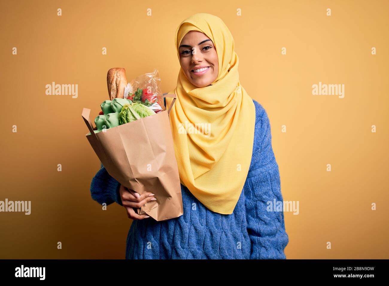 Happy hijab woman positive attitude hi-res stock photography and images ...
