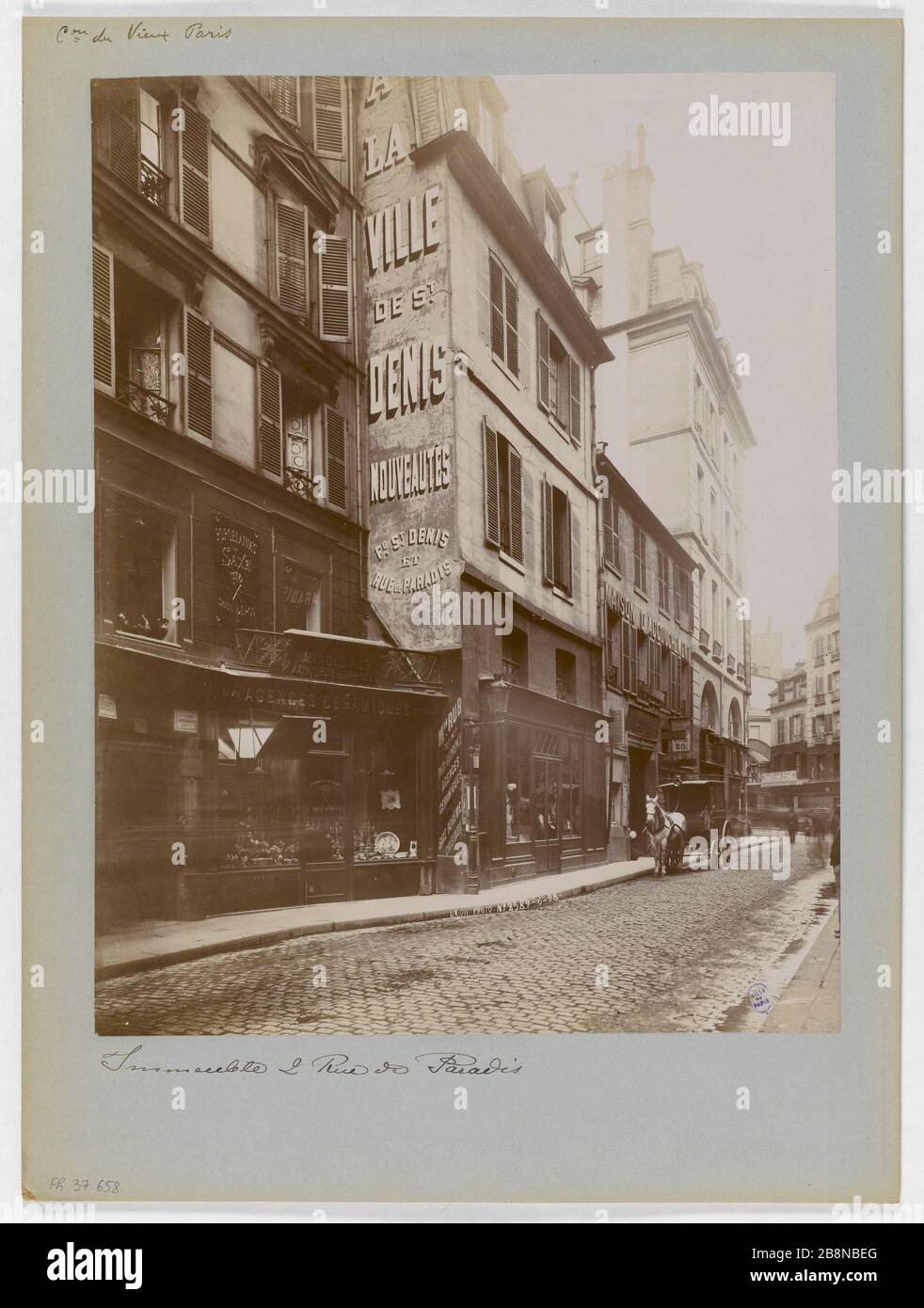 Rue paradis hi-res stock photography and images - Alamy
