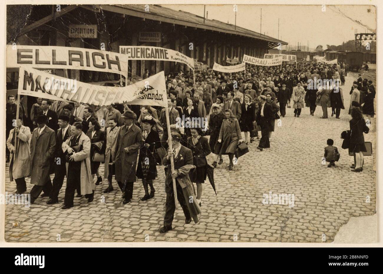Paysage urbain seconde guerre mondiale hires stock photography and