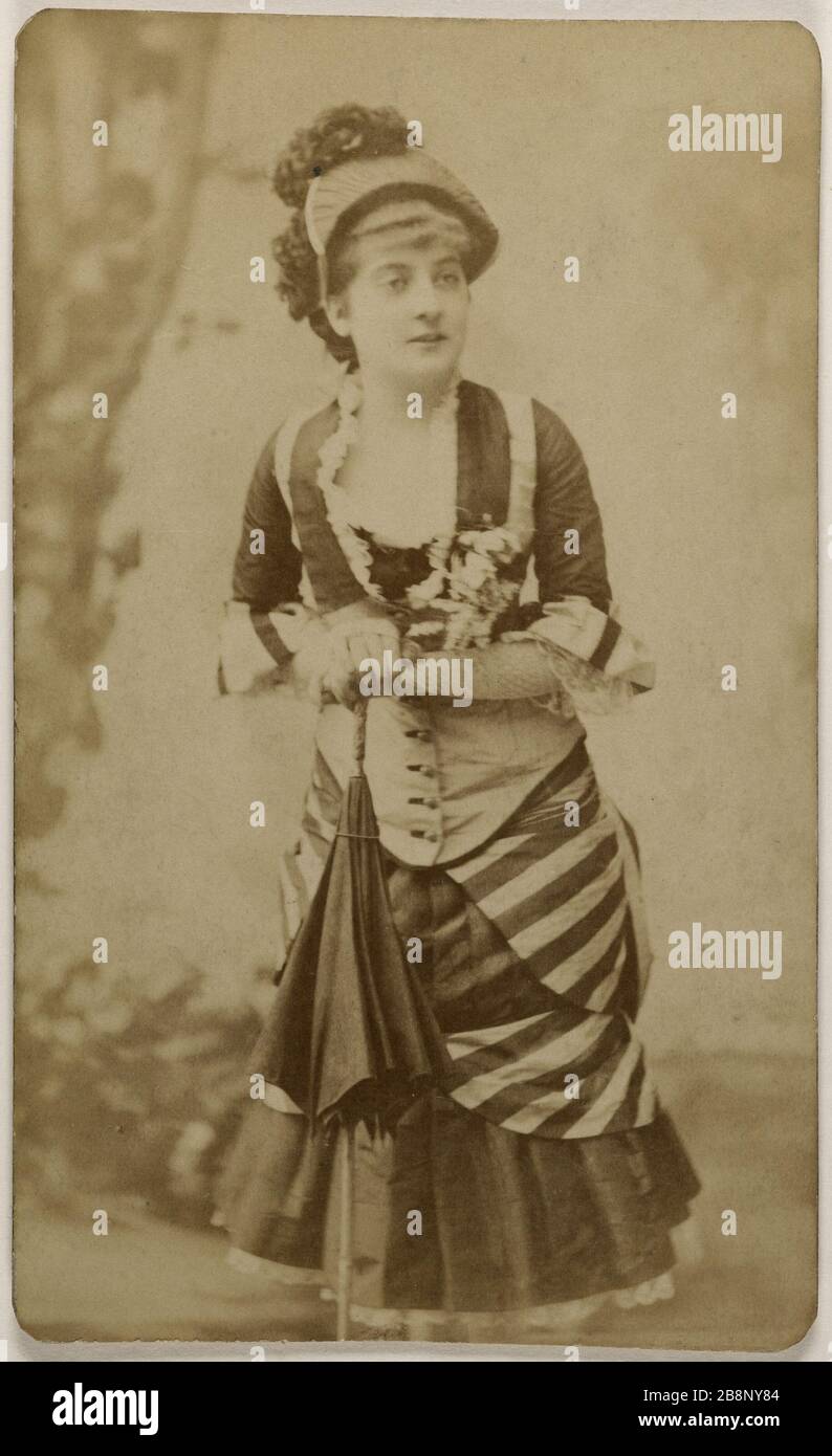 Portrait of Bertin White (actress) Anonyme. Portrait de Bertin, Blanche, (actrice). Carte de visite (recto). Tirage sur papier albuminé. 1870-1890. Paris, musée Carnavalet. Stock Photo