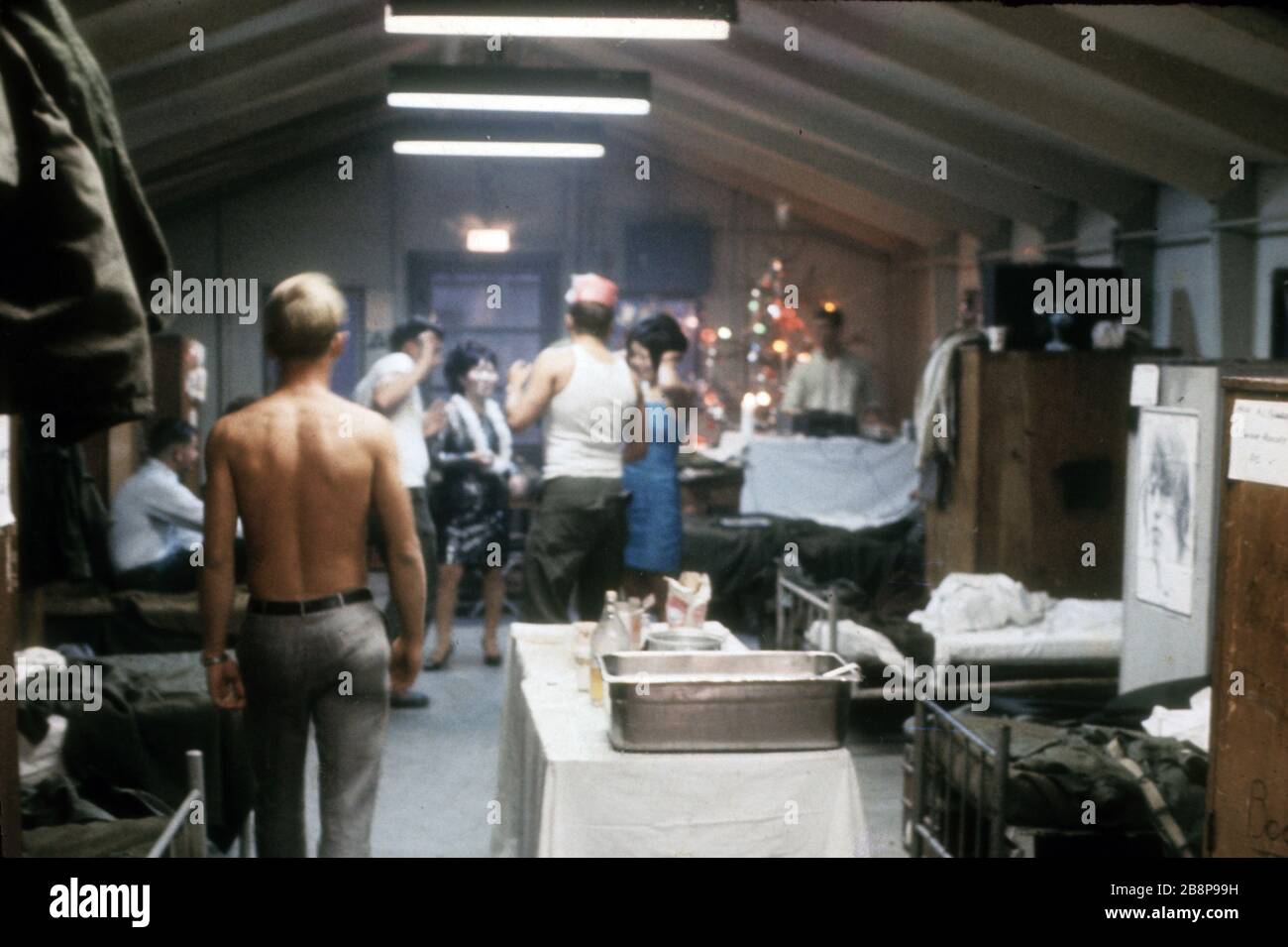 1968 Vietnam War, Soldiers partying in the barracks during the holidays in the barracks Stock Photo