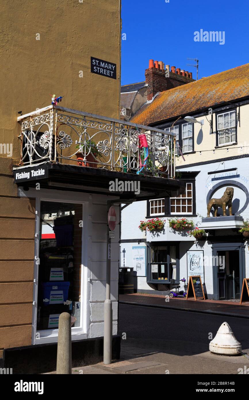 Golden Lion Pub on St. Edmund Street, Weymouth, Dorset, England, United