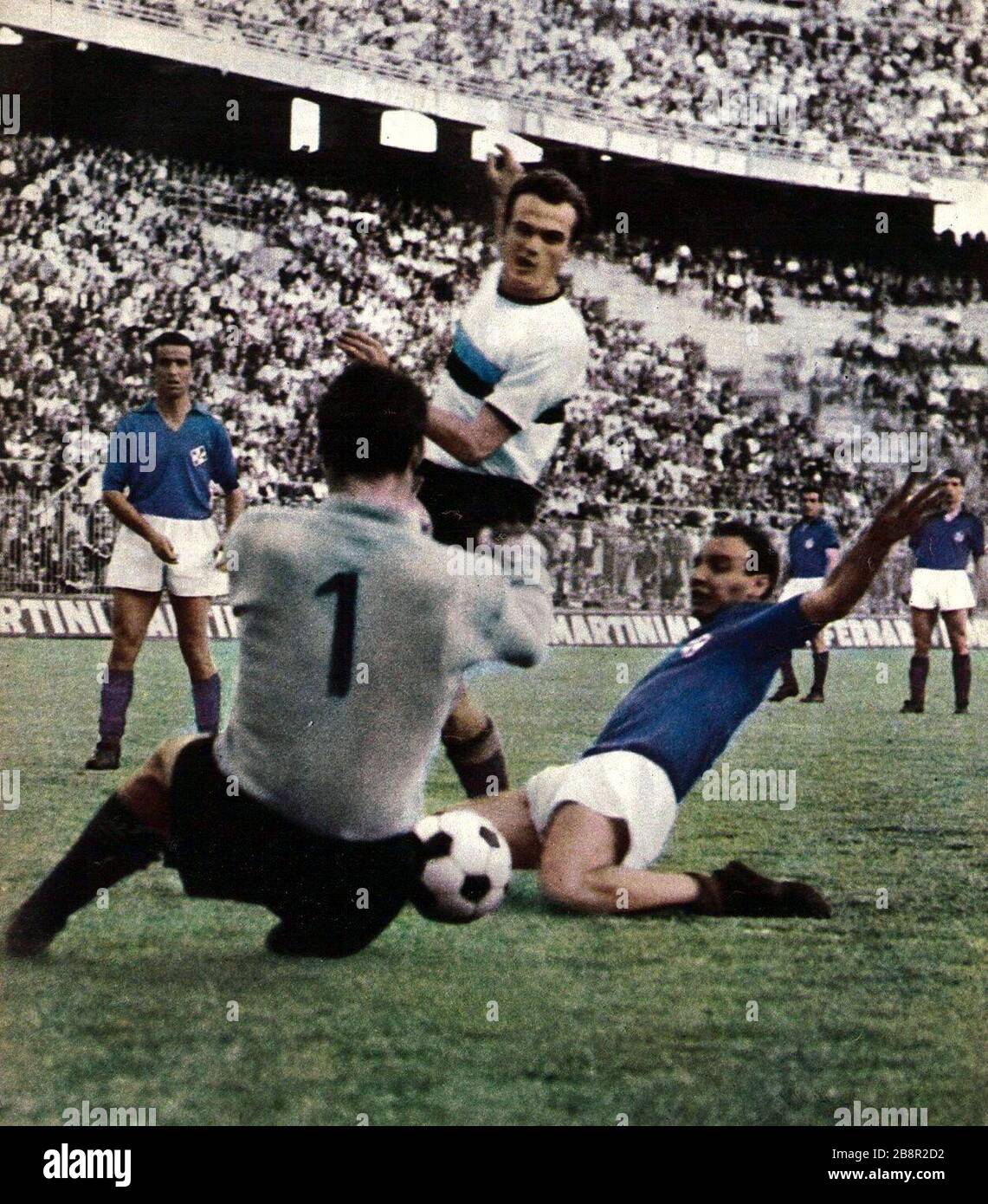 Football Action 1960s Hi res Stock Photography And Images Alamy
