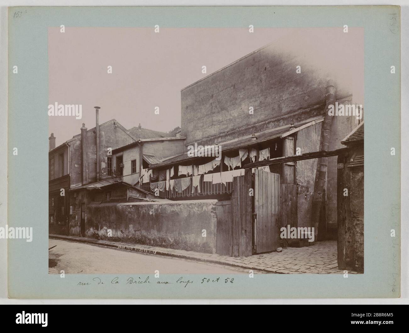 Houses, 50-52 rue Breach of Wolves. Paris (XIIth arr.) Immeubles, 50-52 rue de la Brèche-aux-Loups. Paris (XIIème arr.), avril 1898. Union Photographique Française. Paris, musée Carnavalet. Stock Photo