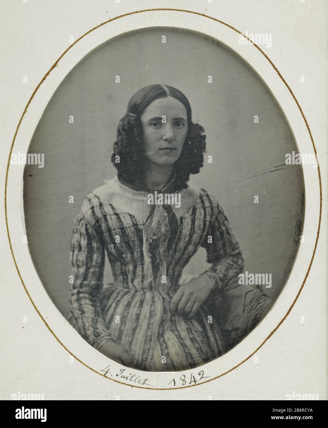 Portrait of woman Portrait de femme. Photographie de LouisAuguste