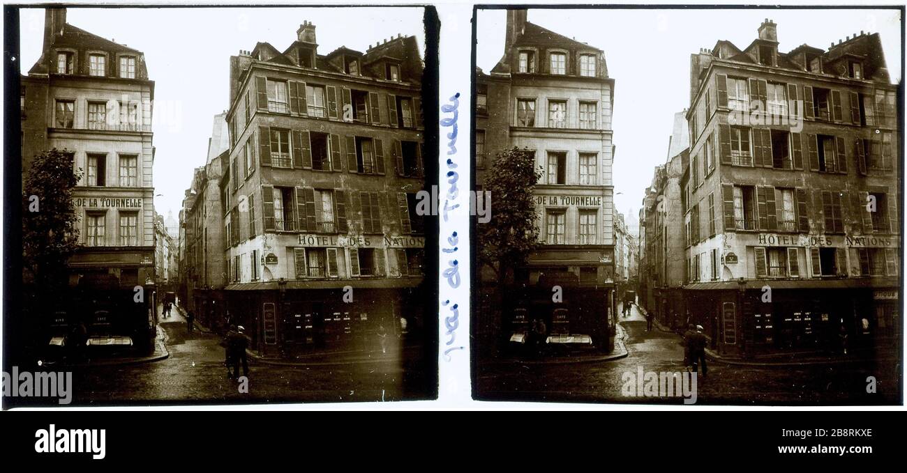WHARF TOURNELLE, 5TH DISTRICT Quai de la Tournelle, 5ème arrondissement. 1926-1936. Photographie anonyme. Paris, musée Carnavalet. Stock Photo
