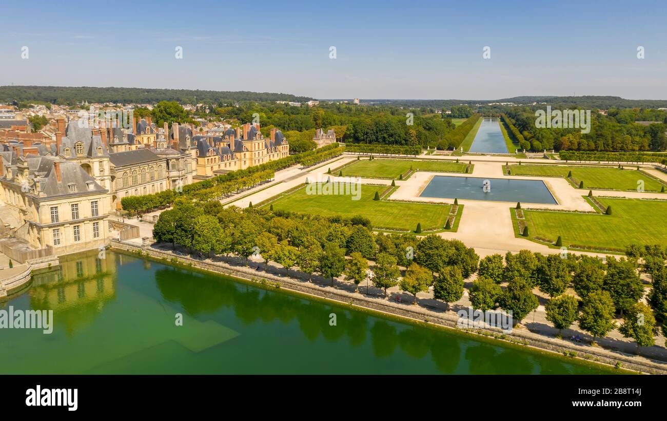 Aerial image Château de Fontainebleau (Palace of Fontainebleau