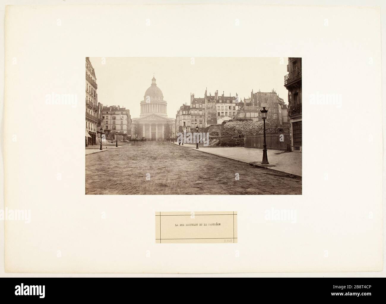 Photo Pantheon et rue Soufflot à Paris Guerre 39-45 Photo Pantheon et rue Soufflot à Paris Guerre 39-45