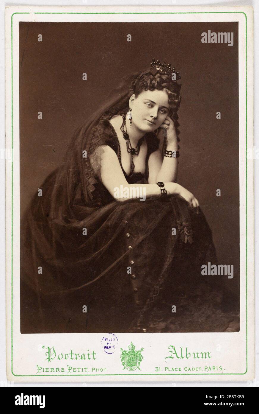 Portrait of Julia Hisson, actress 'Portrait de Julia Hisson, actrice'. Photographie de Pierre Petit (1831-1909). Paris, musée Carnavalet. Stock Photo