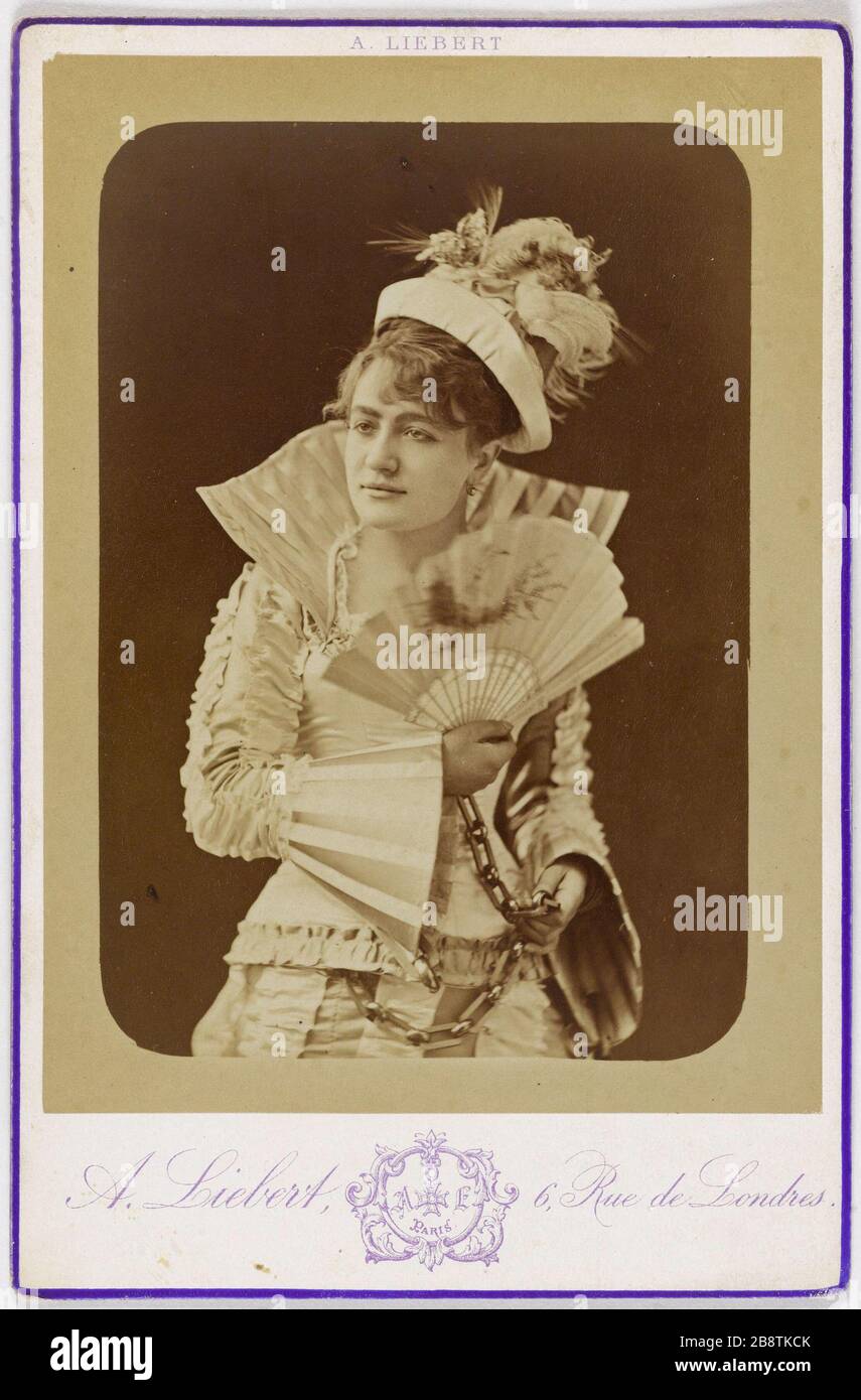 Portrait of Bépoix, actress 'Bepoix, actrice'. Photographie d'Alfonse Liebert (1827-1914). Tirage sur papier albuminé. Paris, musée Carnavalet. Stock Photo