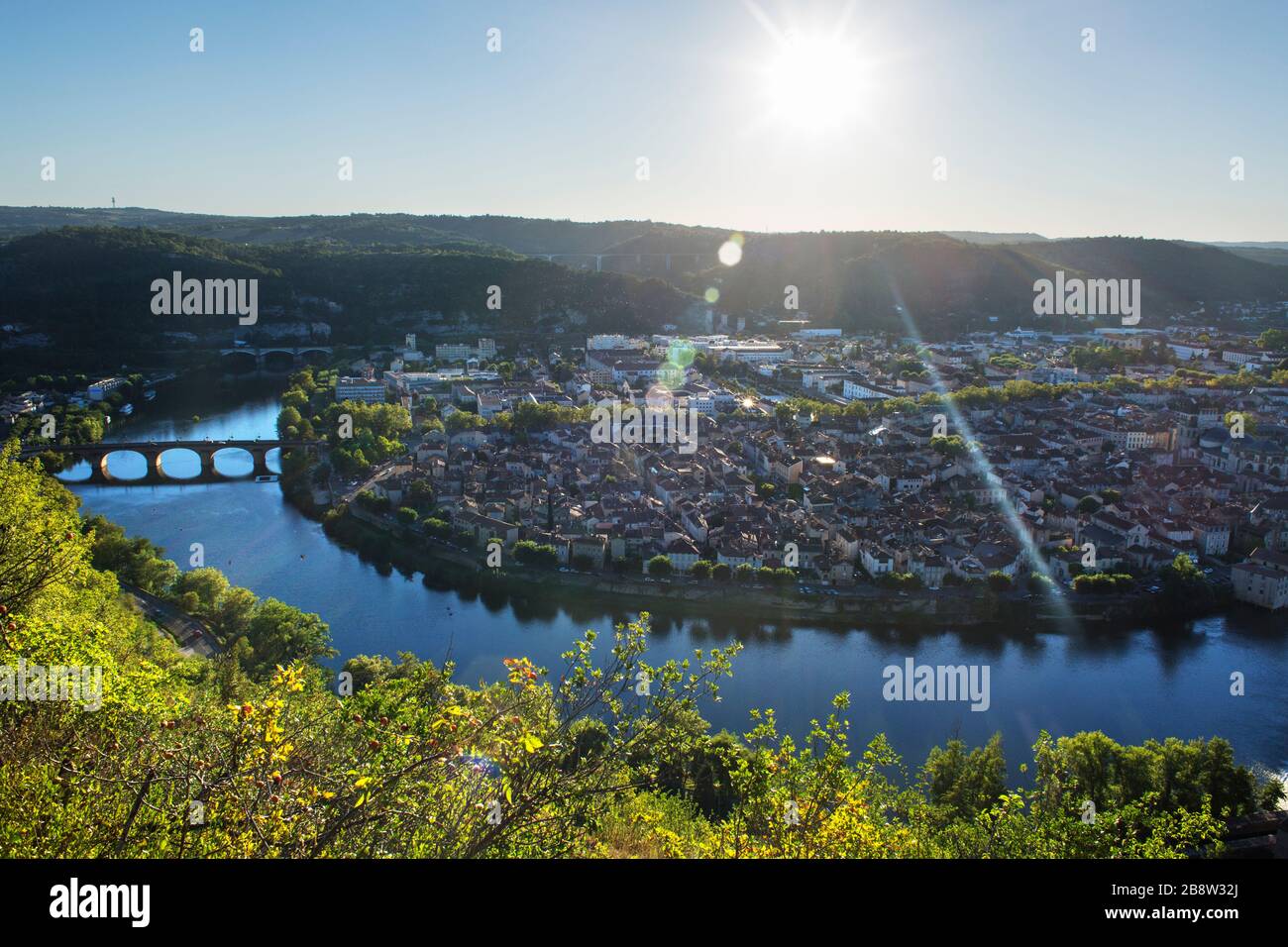 Panoramic view of Cahors, Òlt, Occitania (Lot, France) Stock Photo