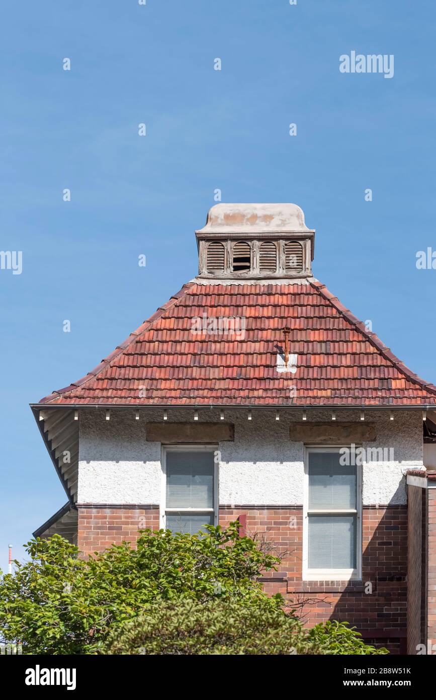 Roofline detail of a Federation style medical building near the 1902 Vanderfield Building at Royal North Shore Hospital in St Leonards, Sydney Stock Photo