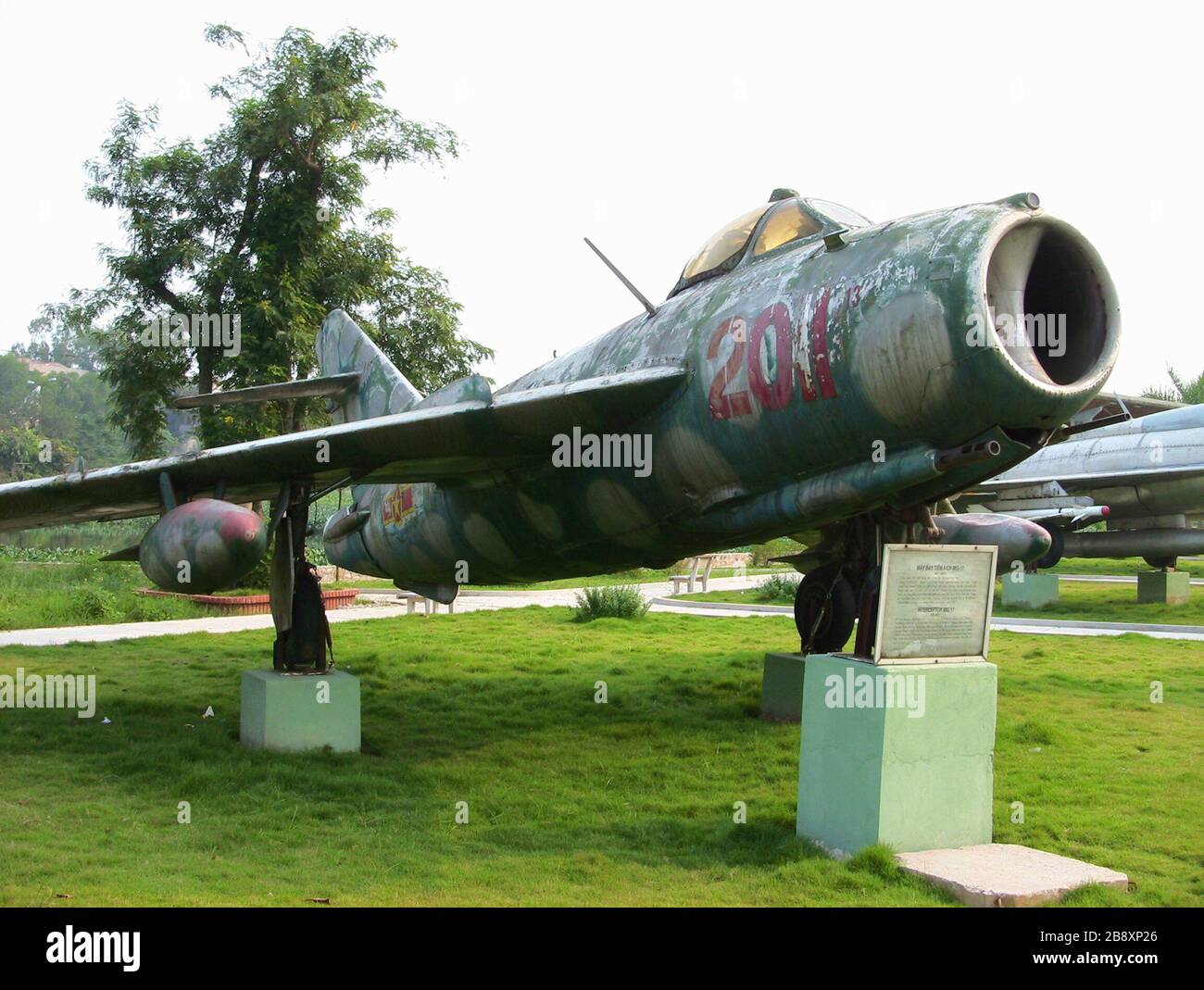 "English: A MiG-17 owned by the fighter regiment 923. On May 12th, 1967 it driven by Ngo Duc Mai to shot down US Air Force F-4C 63-7614.; 8 October 2007 (original upload date); Transferred from vi.wikipedia to Commons by Phó Nháy using CommonsHelper.; The original uploader was Bình Giang at Vietnamese Wikipedia.; Máy bay tiêm kích MIG17 mang số hiệu 2011 đang được trưng bày tại Bảo tàng Phòng không Không quân, Hà Nội. Trong thời gian chiến tranh Việt Nam, nhiều anh hùng lực lượng vũ trang của đoàn 923 Không quân Nhân dân Việt Nam đã điều khiển chiếc máy bay này. Ngày 12/5/1967, Ngô Đức Mai (lú Stock Photo