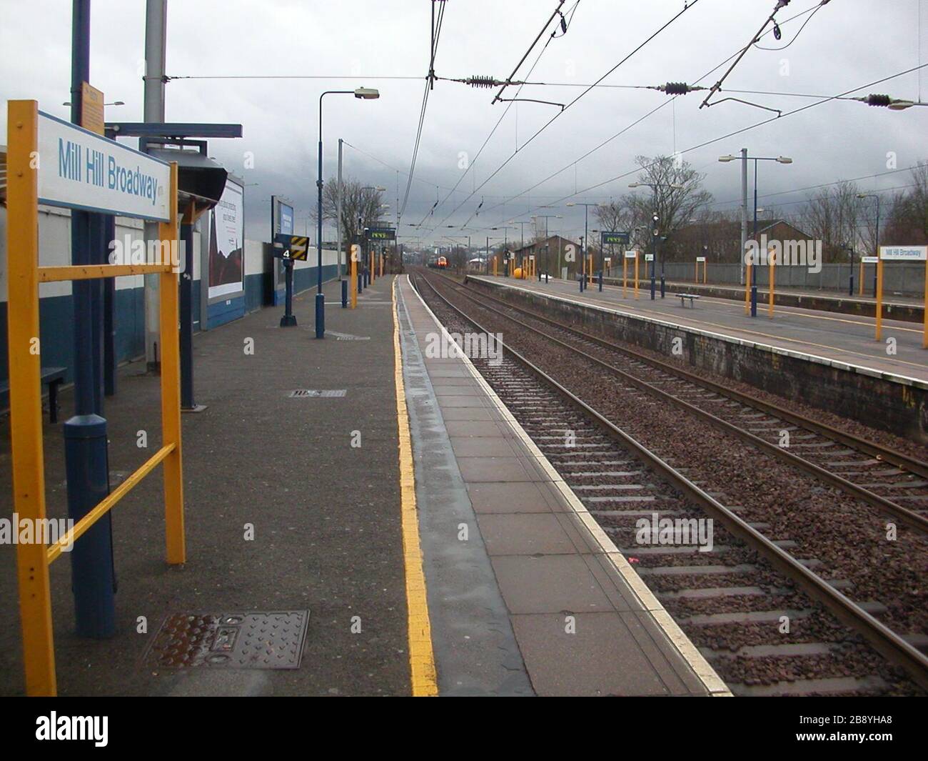Mill hill broadway station hires stock photography and images Alamy