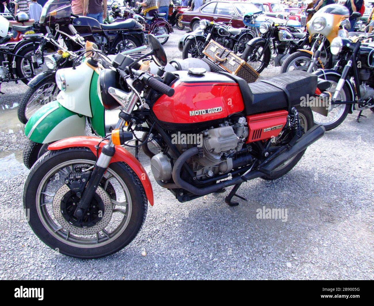 Moto Guzzi 850 Le Mans del 1977; 17 July 2006 (original upload date);  Transferred from de.wikipedia to Commons.; ChiemseeMan at German Wikipedia  Stock Photo - Alamy