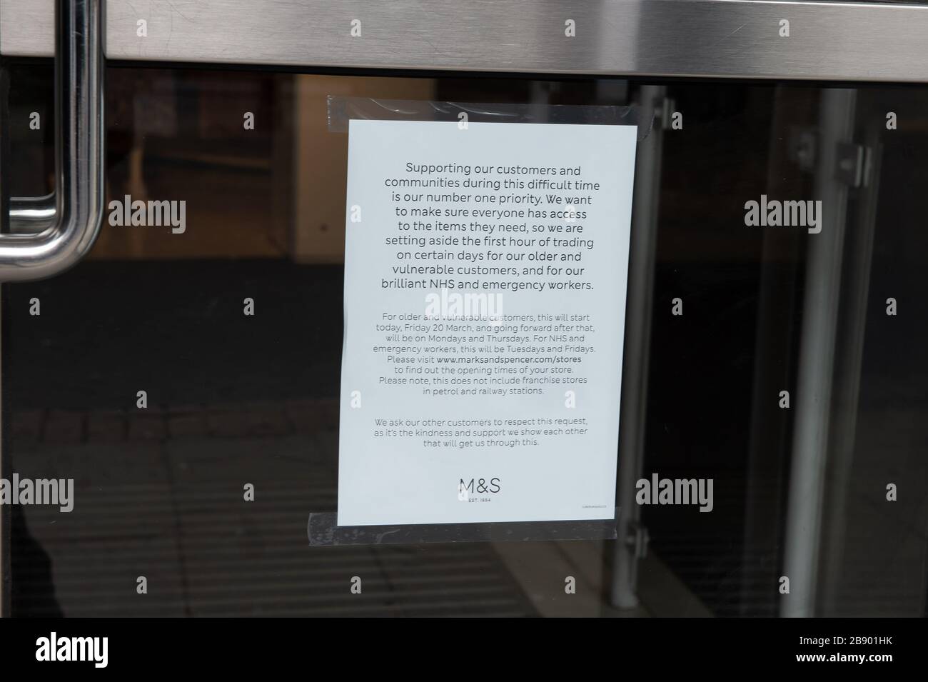 Nhs emergency marks and spencer hires stock photography and images Alamy