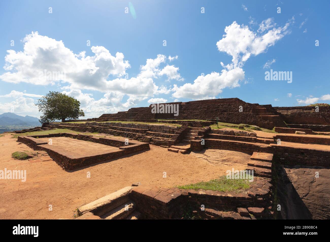 Sri Lanka Ancient Lion Rock In Sigiriya Or Sinhagiri Ruins Of Old Temple Stock Photo Alamy