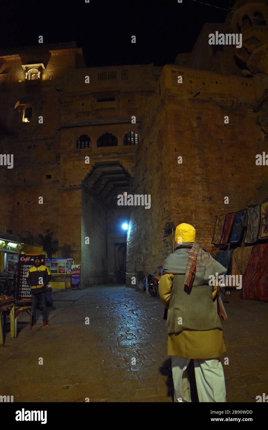 Jaisalmer castle at night hires stock photography and images Alamy