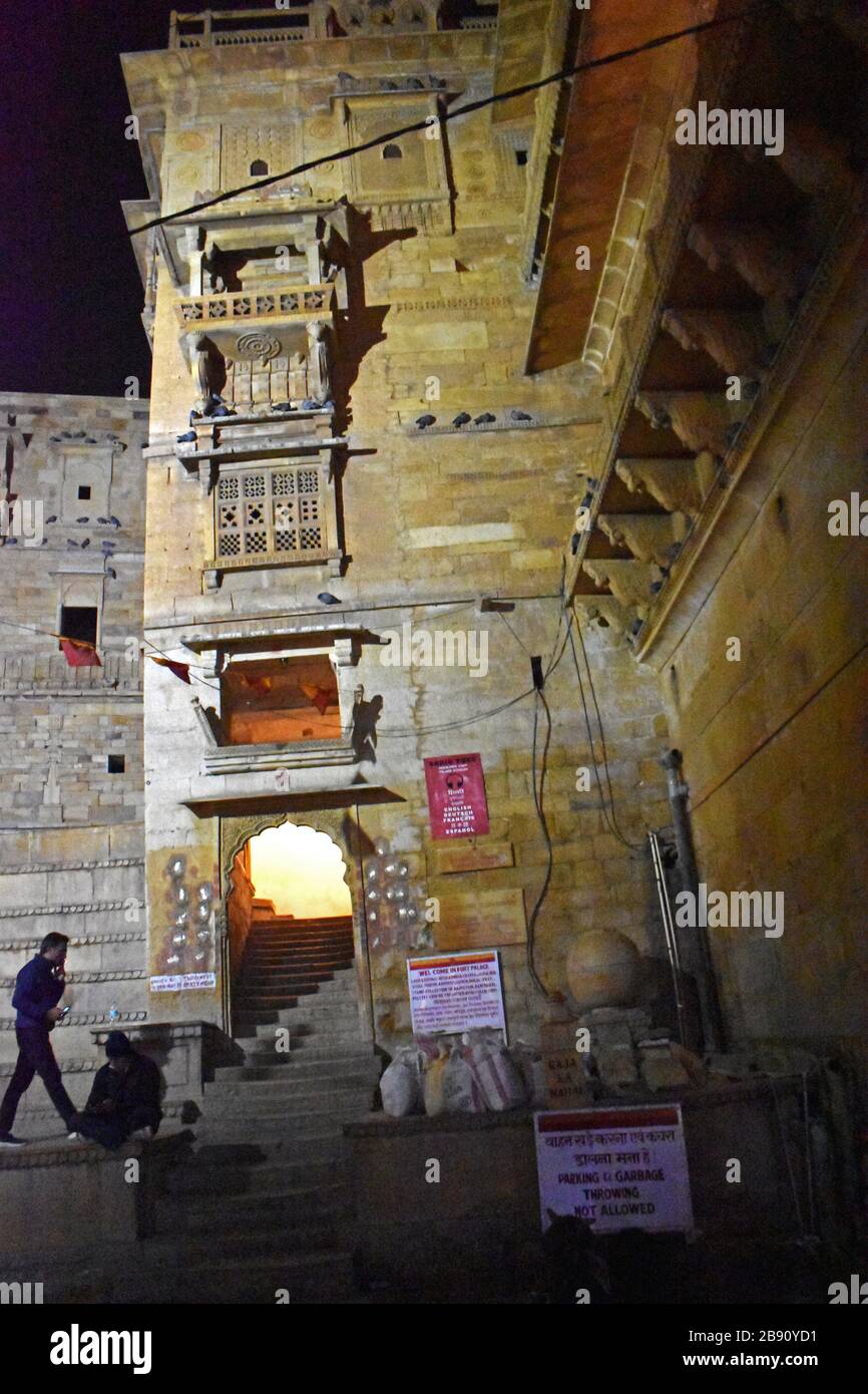 Jaisalmer castle at night hires stock photography and images Alamy
