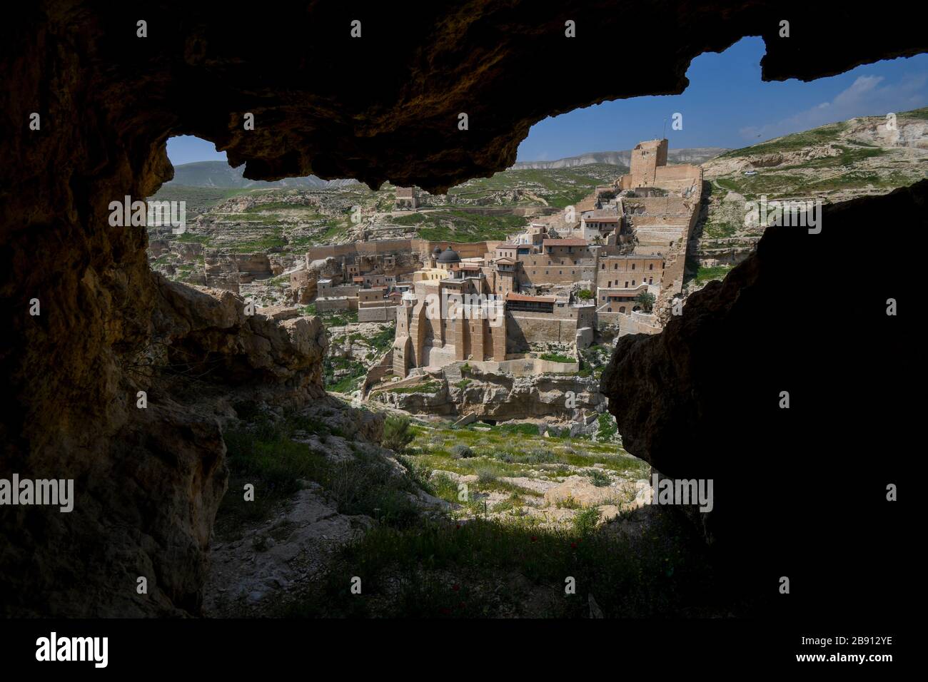 The Holy Lavra of Saint Sabbas known as Mar Saba is a Greek Orthodox monastery overlooking the Kidron Valley at a point halfway between the Old City o Stock Photo