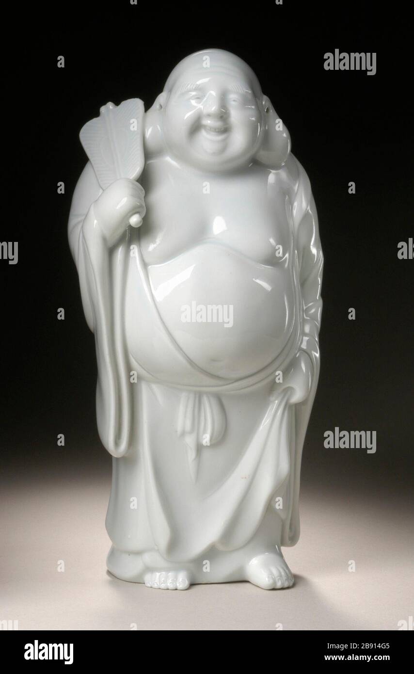 Rabbit Shows Off Its Huge Carrot ! Japanese ivory color bone netsuke