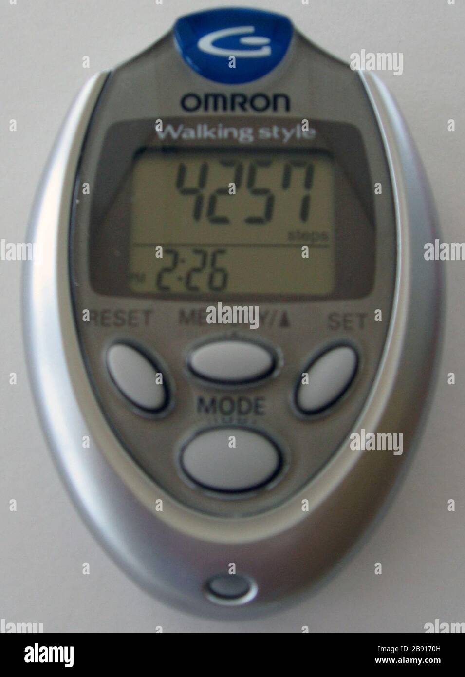 English: Pedometer omron HJ-112 user review; 25 June 2007 (original upload  date); Transferred from en.wikipedia to Commons by Broadbeer using  CommonsHelper.; Arthbkins at English Wikipedia Stock Photo - Alamy