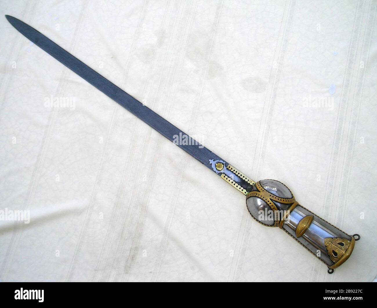 English: The new pictures of Pata. A very deadly weapon, mainly used as a  cavalry weapon. This one is from my personal collection. Restored but  largely in its original form. The blade