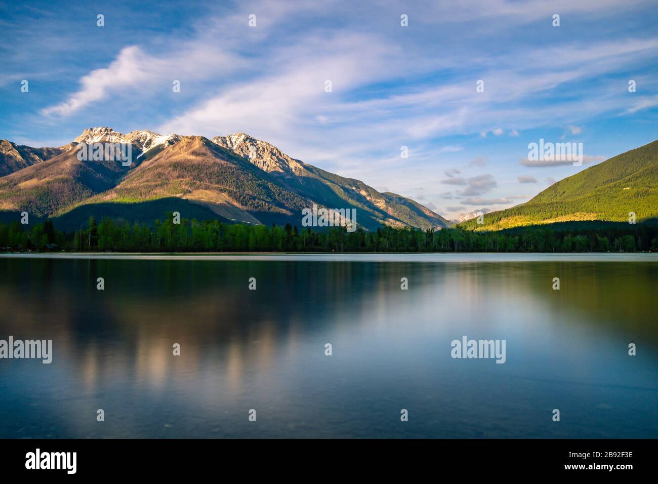 Whiteswan lake provincial park hires stock photography and images Alamy