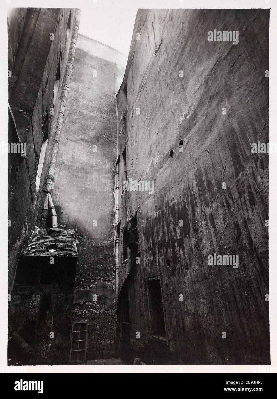 17 St. Paul Street. Court building, 17 St. Paul Street, 4th district