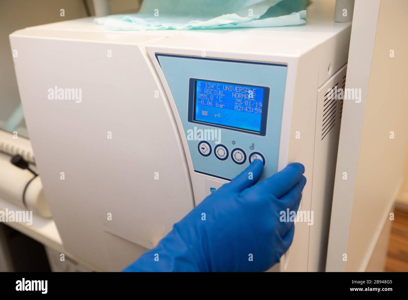 dental clinic office tools equipment Stock Photo Alamy