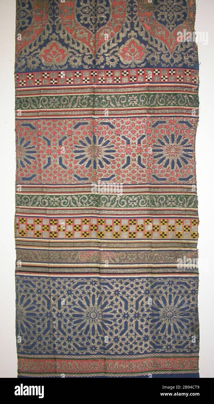 'Sash (image 4 of 4); English:  North Africa, Morocco, 16th-17th century Costumes; Accessories Silk and metallic thread, satin weave ground The Nasli M. Heeramaneck Collection, gift of Joan Palevsky (M.73.5.697) Costume and Textiles; 16th-17th century; ' Stock Photo
