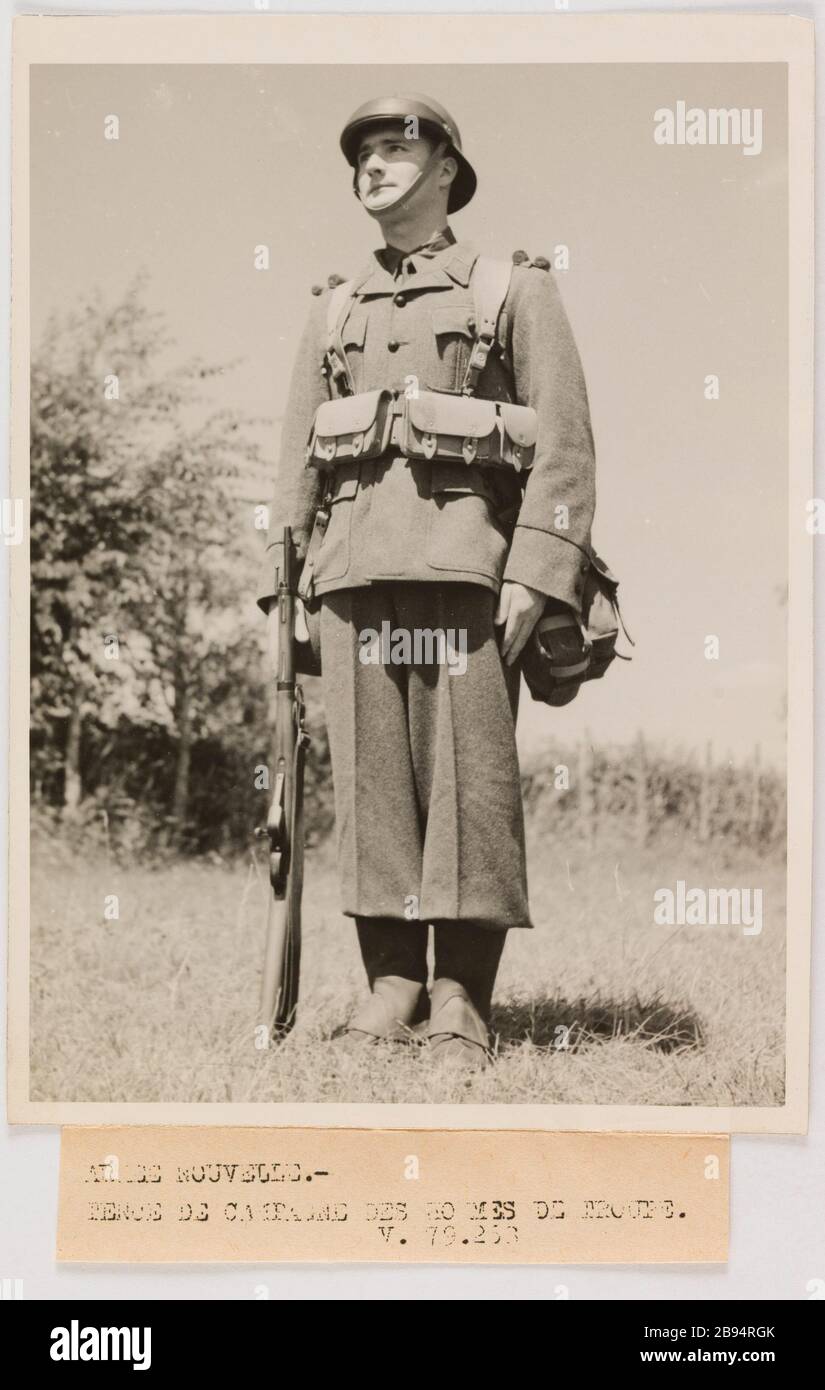 Battle dress hi-res stock photography and images - Alamy
