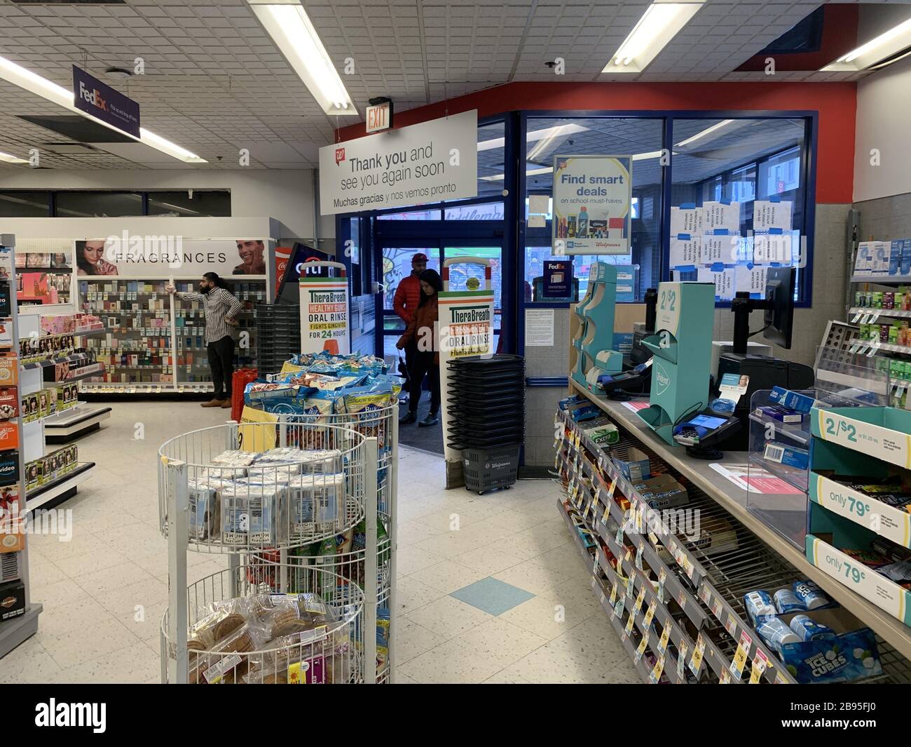 Page 3 Walgreens Pharmacy High Resolution Stock Photography And Images Alamy