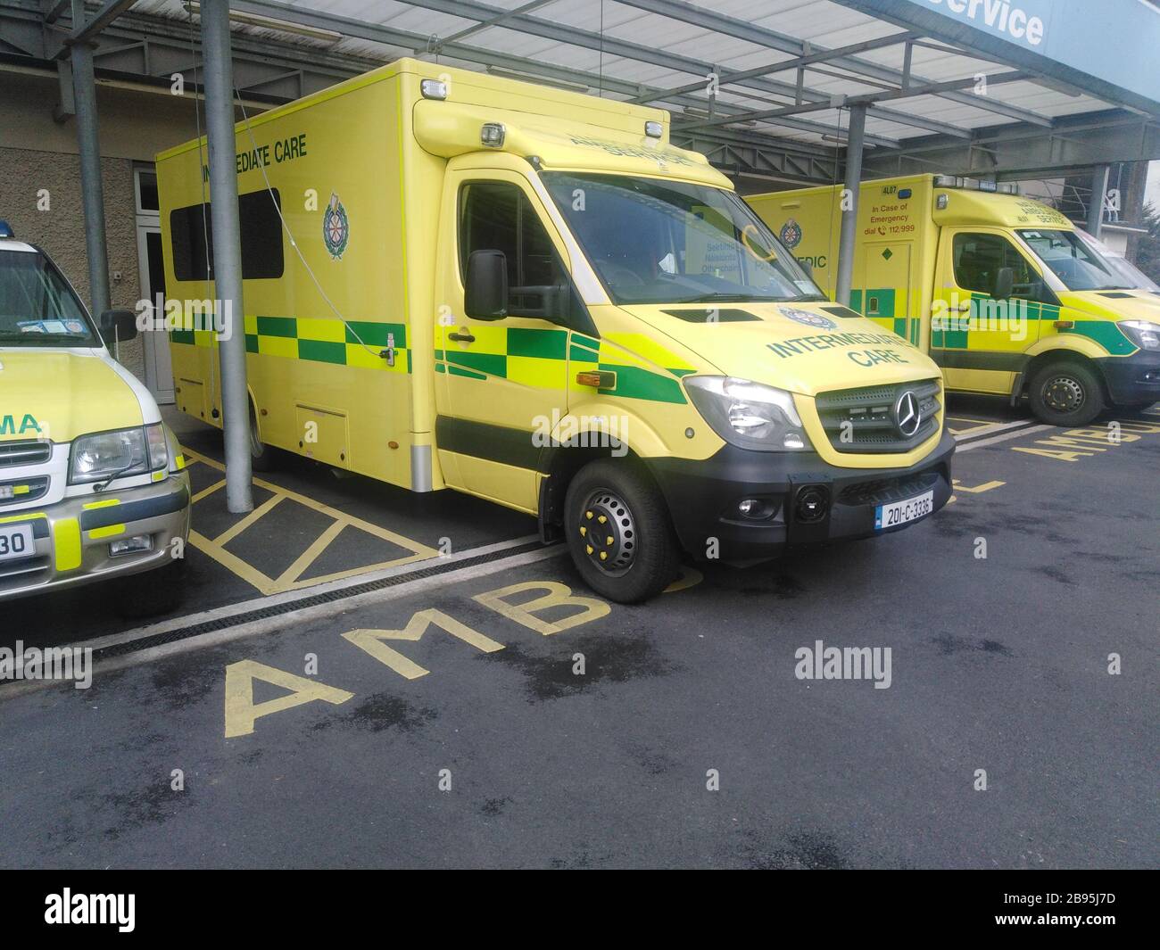 National Ambulance Service Intermediate Care Vehicle, Bantry Ambulance Base, Bantry, West Cork, Ireland Stock Photo