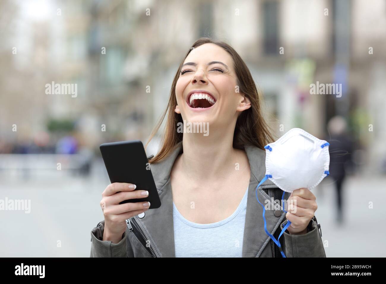 Scream mask hi-res stock photography and images - Alamy