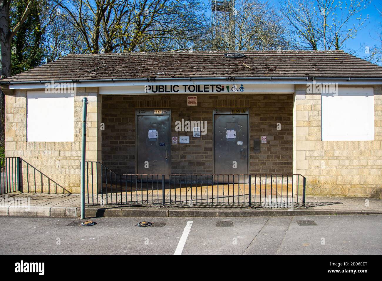 Public toilets closed sign hi-res stock photography and images - Alamy