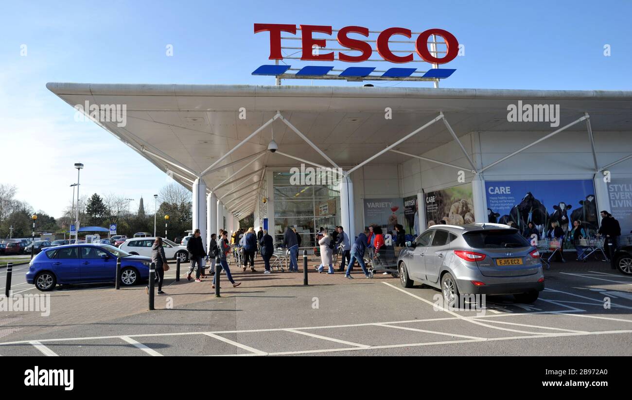 Supermarket tesco doors hires stock photography and images Alamy