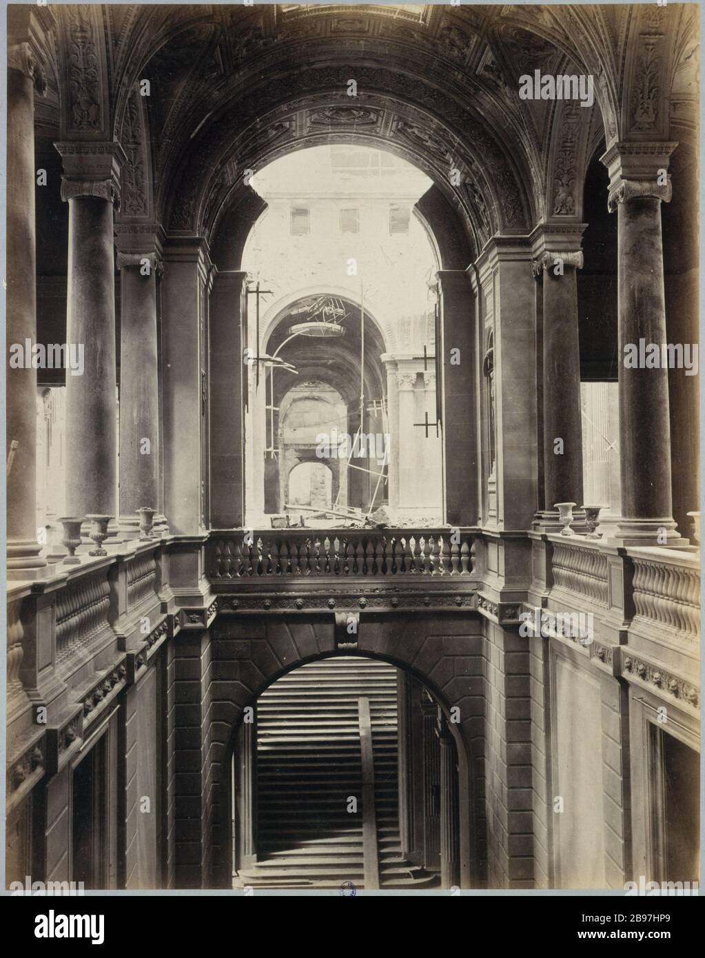 DISASTERS OF WAR: CITY HALL, STAIRS OF HONOR 'Désastres de la Guerre : Hôtel de Ville, escalier d'honneur'. Photographie de J. Andrieu. Paris, musée Carnavalet. Stock Photo