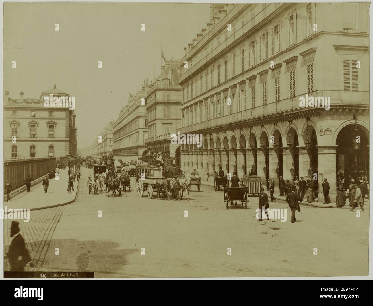 RUE DE RIVOLI, 1st district, PARIS Rue de Rivoli, Paris (Ier arr.). 1889-1900. Photographie anonyme. Paris, musée Carnavalet. Stock Photo