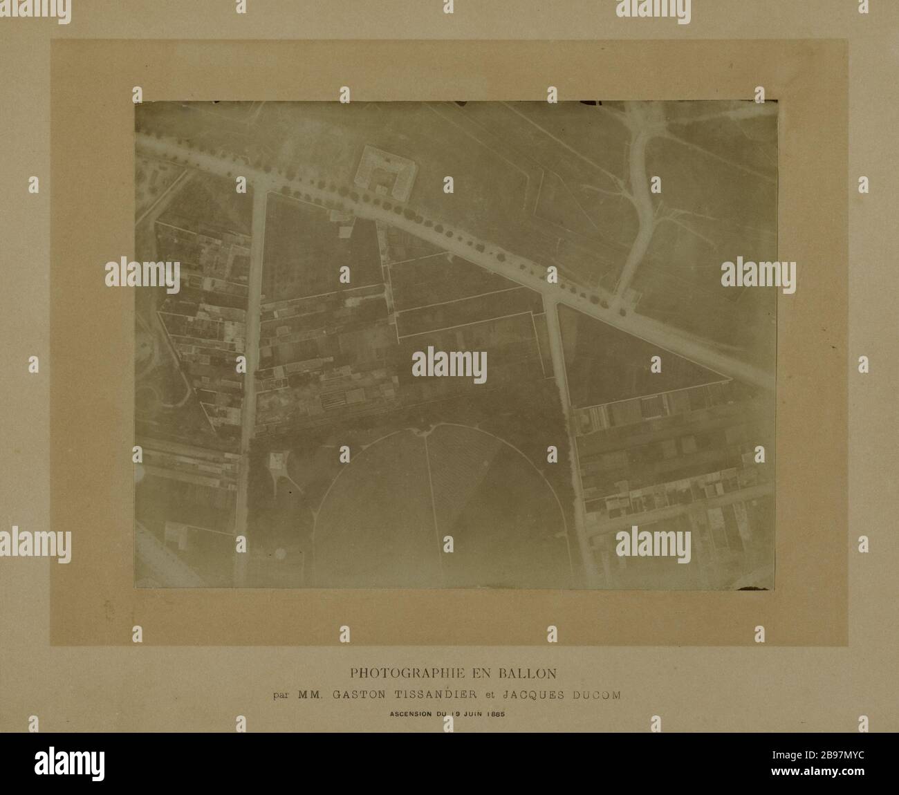 Boulevard mortier hires stock photography and images Alamy